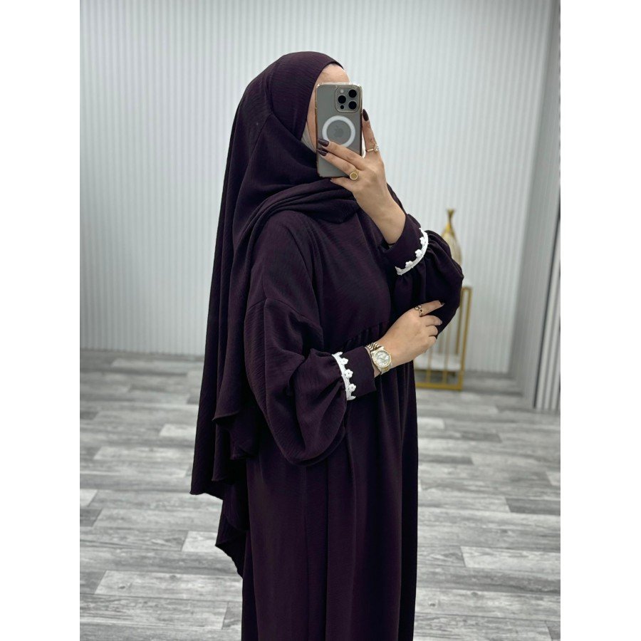 إسدال صلاة ستاتي مع دانتيل على الأيدي